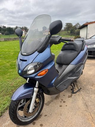 Piaggio X9 125