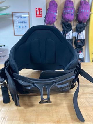 Arnés ION Axxis en talla M