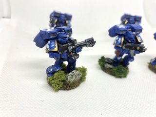 Figuras Assault Squad Ultramarines pintadas