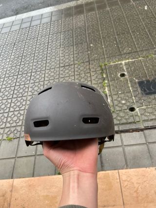 Mochila + patines fila + casco bueno. Pack