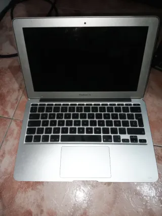 Portátil Apple MacBook Air Plata
