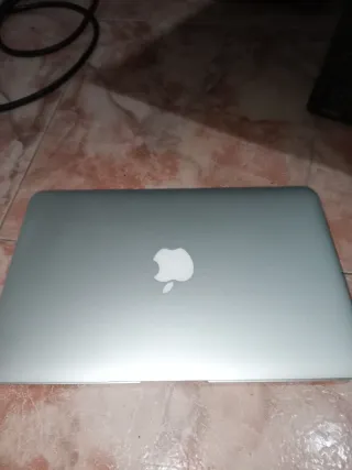 Portátil Apple MacBook Air Plata