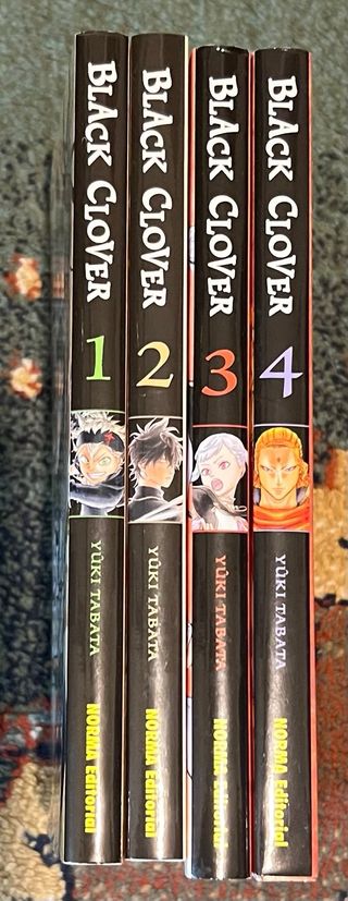 Pack indivisible de mangas Black Clover tomos 1-4