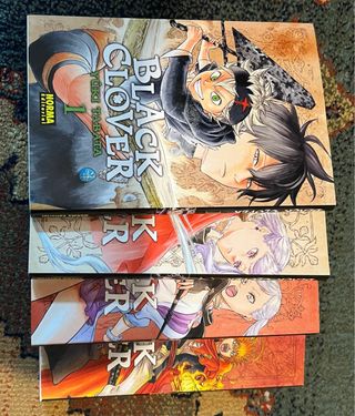 Pack indivisible de mangas Black Clover tomos 1-4