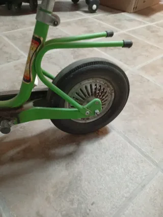 Bici infantil verde pequeña