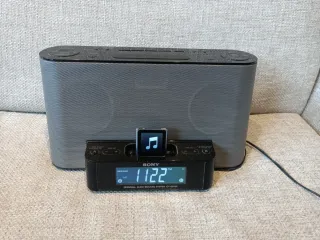 Altavoz Sony + iPod Nano Touch 6th + Radio