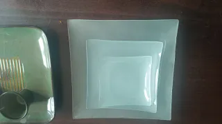 Juego de copas y bandeja de cristal