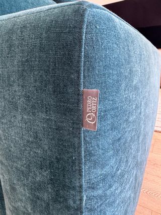 Sofá 3 plazas Pedro Ortiz verde aguamarina