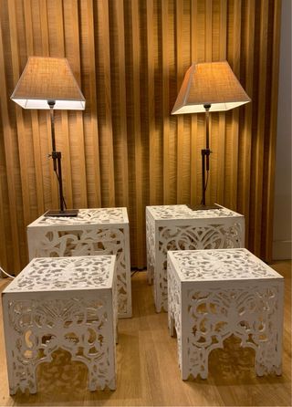 Mesa auxiliar/mesita de noche de madera