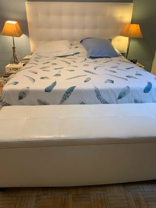 Mesa auxiliar/mesita de noche de madera