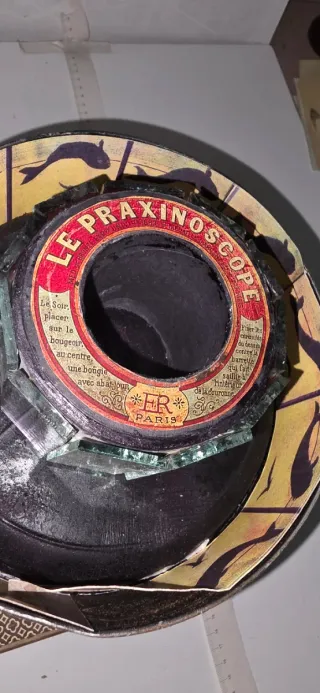Praxinoscope con manovella funzionante