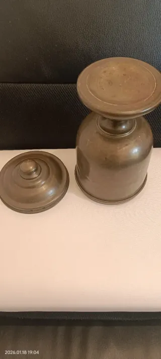 Vaso in ottone vintage