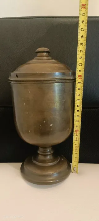 Vaso in ottone vintage