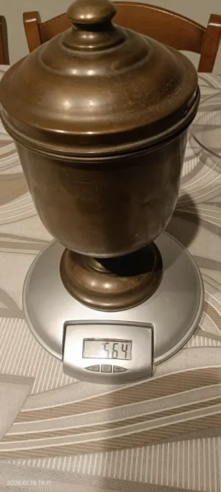 Vaso in ottone vintage