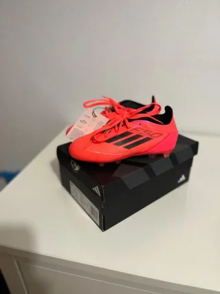 Botas Fútbol Adidas F50 Niño Talla 30