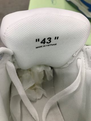 Zapatillas Off-White Blancas y Azules