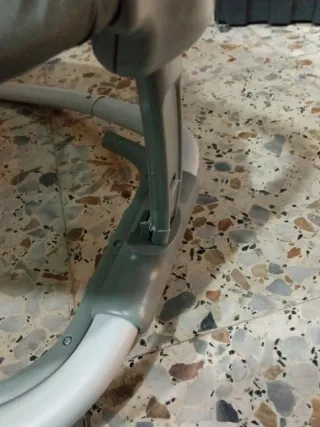 Hamaca para bebé con juguetes