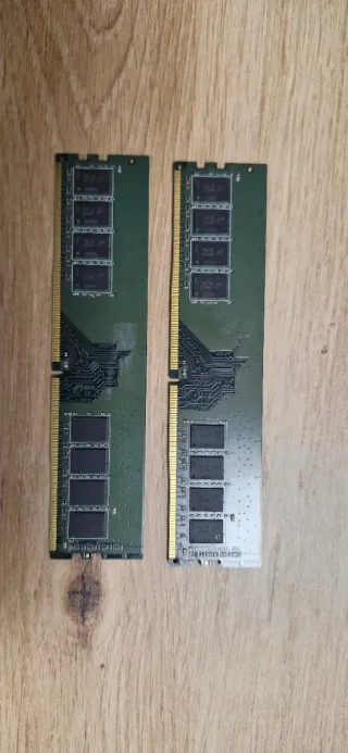 2x 8GB Crucial DDR4 2666MHz RAM