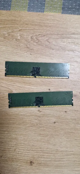 2x 8GB Crucial DDR4 2666MHz RAM