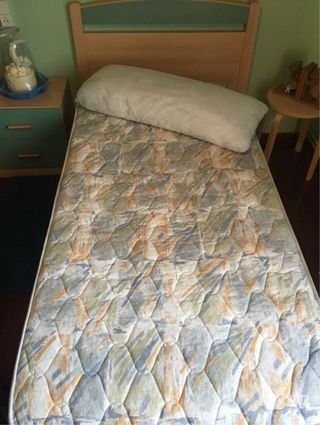 Dormitorio completo madera y tela