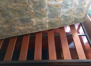 Dormitorio completo madera y tela