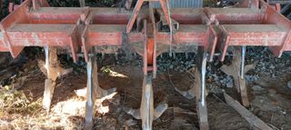 Subsolador 5 púas + 1 adaptada viña