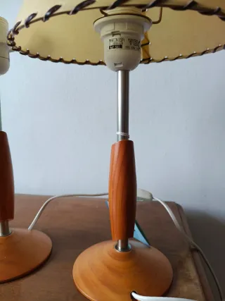 Lámparas de mesa vintage madera