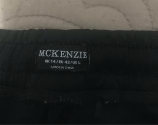 Sudadera McKenzie Negra y patalones a juego