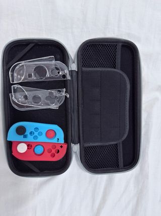 Nintendo Switch Consola y complementos