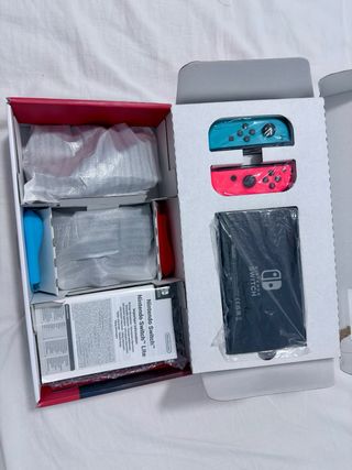 Nintendo Switch Consola y complementos