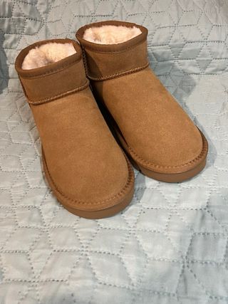 UGG Classic Ultra Mini Boot