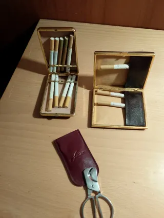 Lote carteras, pillilleras y corta puros