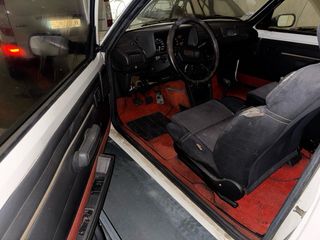 Peugeot 205 GTI