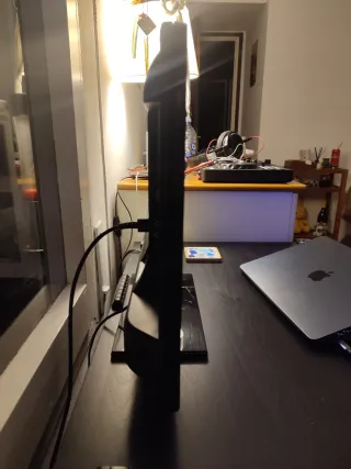 HDTV 24 pulgadas con mando