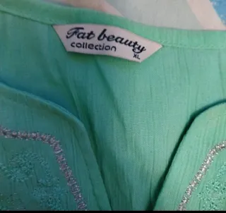 Camisetas sin mangas azul y verde