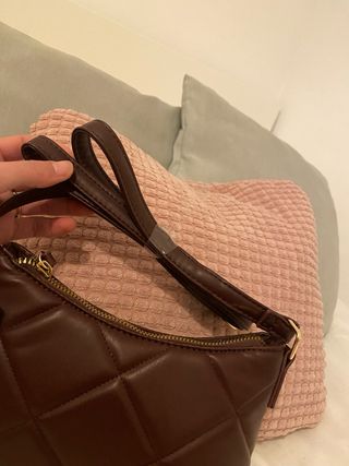 Bolso acolchado burdeos