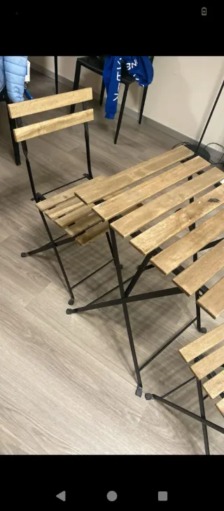 Mesa y Sillas Plegables Madera y Metal