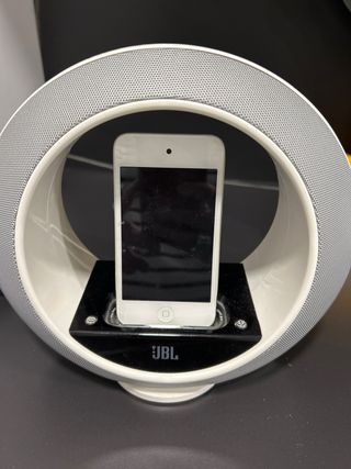 Altavoz JBL radial