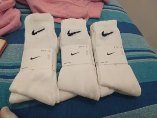 9 Pares Calcetines Nike Talla 42-46 Blancos