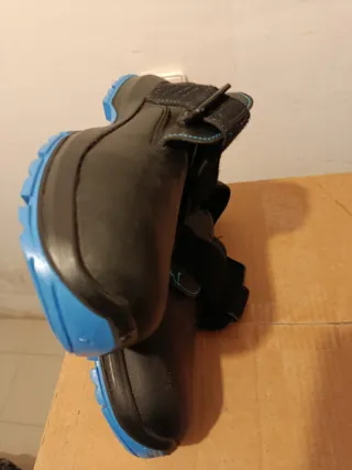 Zapatillas seguridad velcro negras y azules