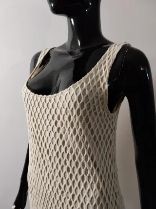 Abito Zara rete beige con profonde scollature