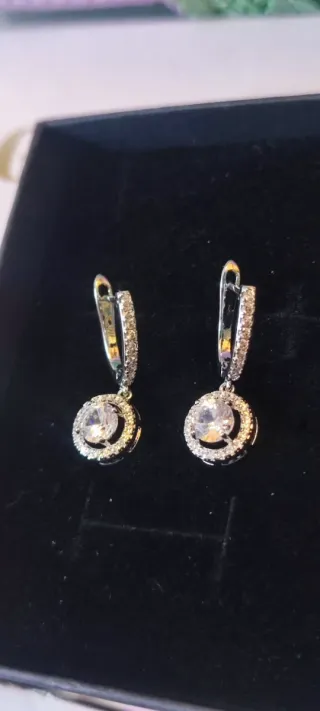 Pendientes brillo con circonitas