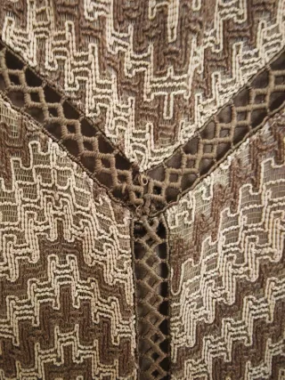 Vestido Guess largo estampado chevron