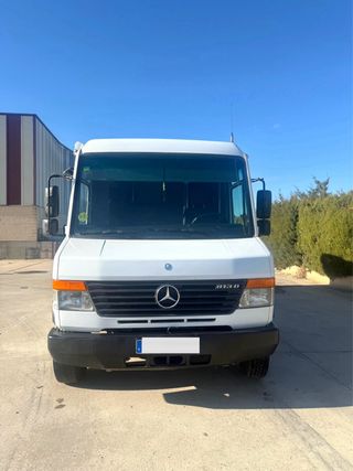 Mercedes-Benz Vario 813D