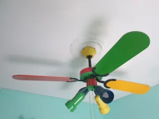 Ventilador de techo multicolor