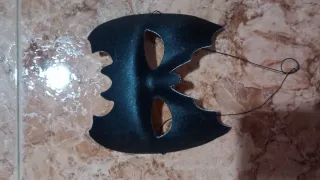 Máscara negra infantil