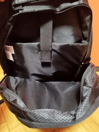 Mochila Bullpadel Negra y Naranja