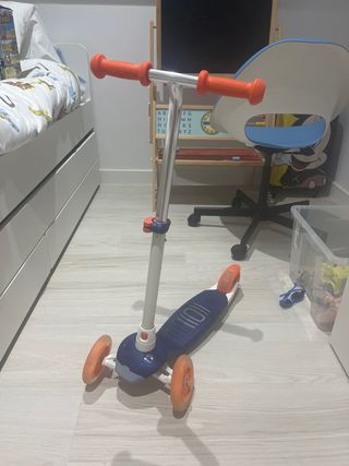 Patinete infantil 3 ruedas naranja y azul