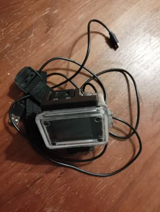 Cámara de acción GoPro con accesorios