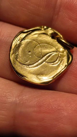 Colgante Aristocrazy Letra P Chapado Oro 18k